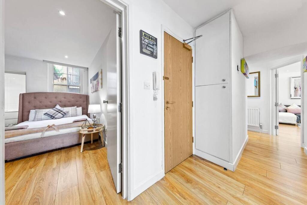 3 Bedroom Apartment In Haymarket Central London Sleep 10 Hy2 מראה חיצוני תמונה