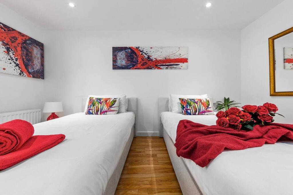 3 Bedroom Apartment In Haymarket Central London Sleep 10 Hy2 מראה חיצוני תמונה