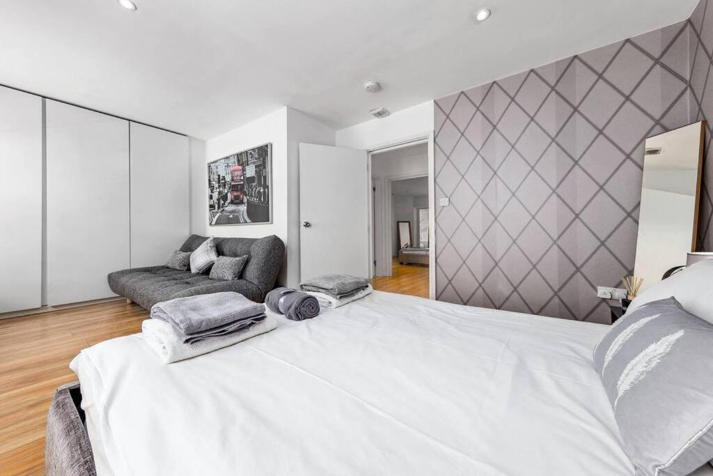 3 Bedroom Apartment In Haymarket Central London Sleep 10 Hy2 מראה חיצוני תמונה