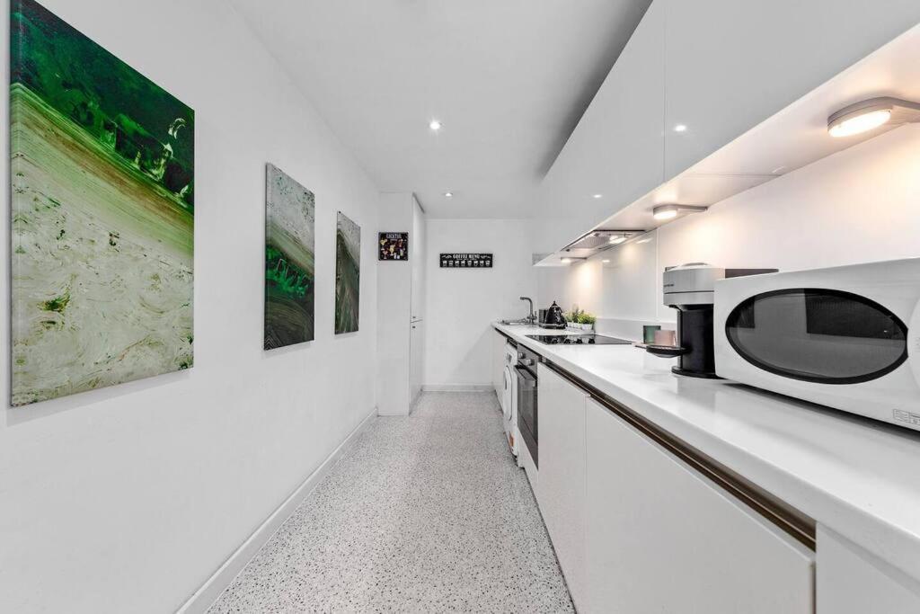 3 Bedroom Apartment In Haymarket Central London Sleep 10 Hy2 מראה חיצוני תמונה