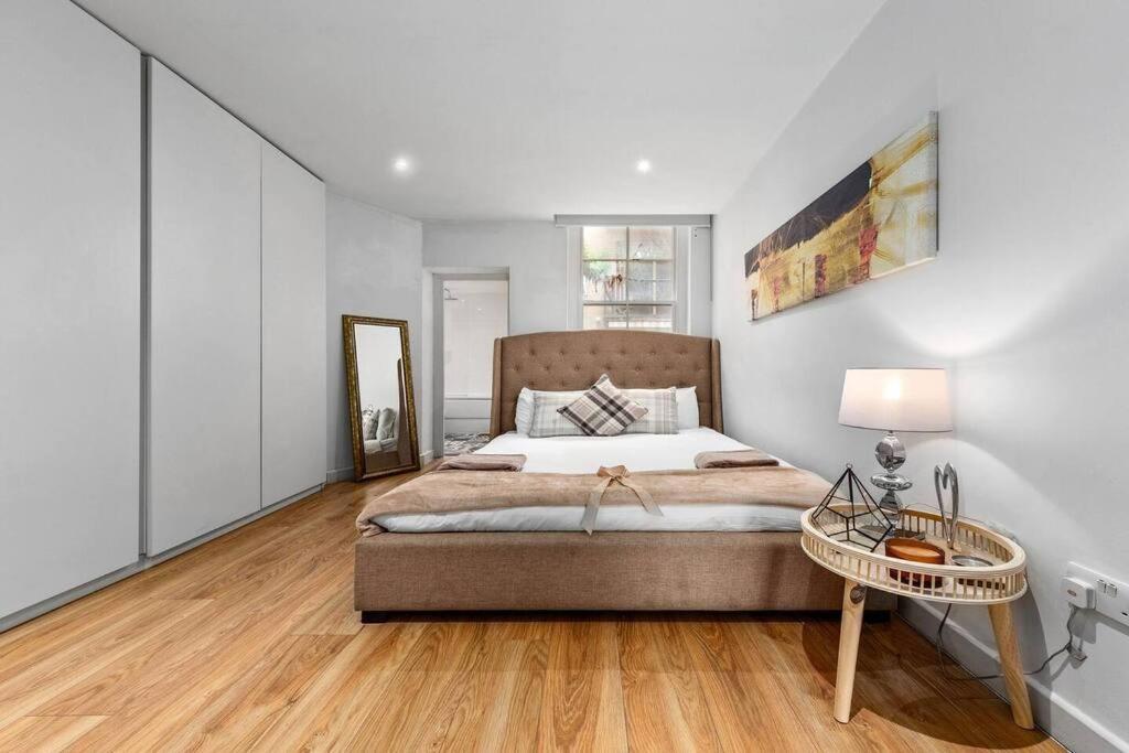 3 Bedroom Apartment In Haymarket Central London Sleep 10 Hy2 מראה חיצוני תמונה