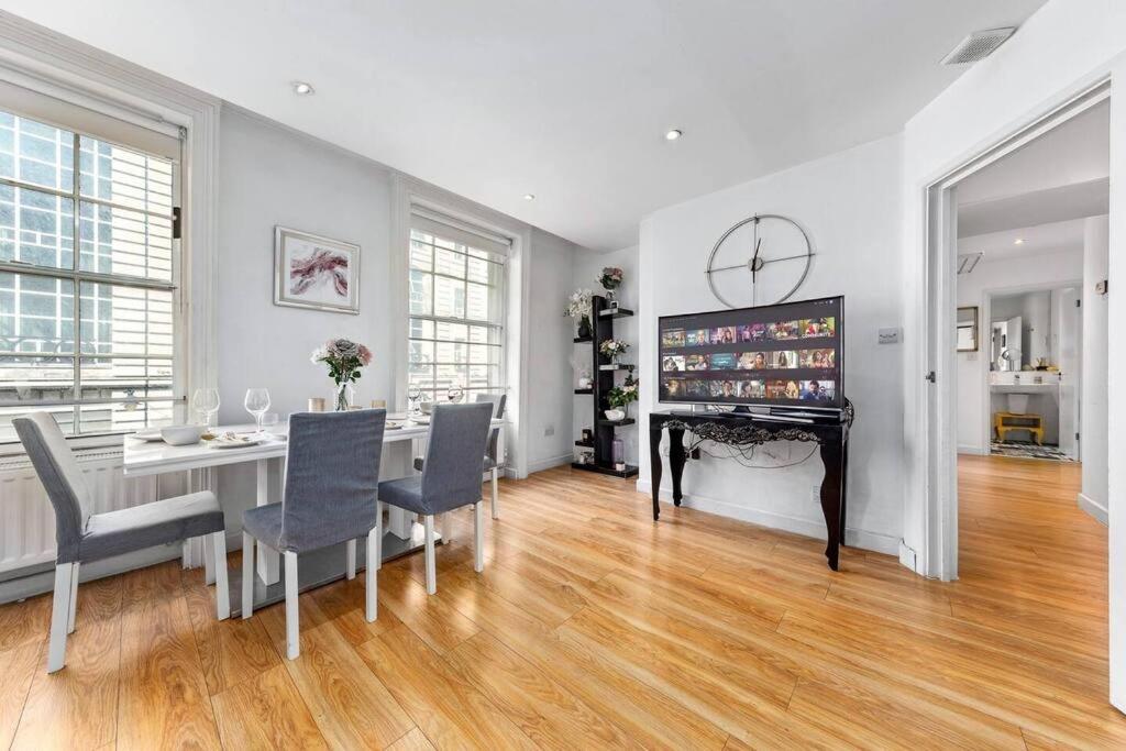 3 Bedroom Apartment In Haymarket Central London Sleep 10 Hy2 מראה חיצוני תמונה